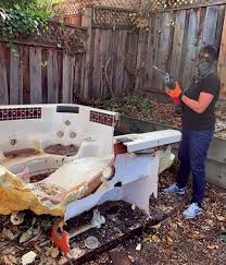 Best Hot Tub Removal  in West Liberty, IA